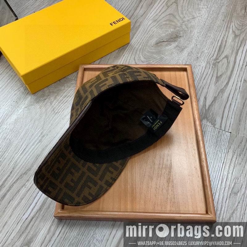 Fendi Hat dx99