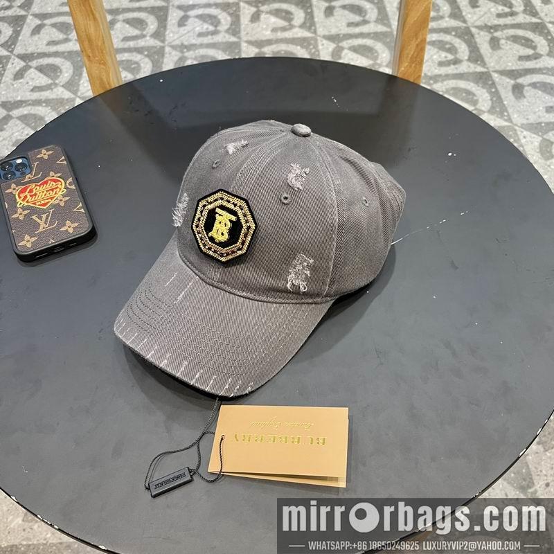 Burberry Hat 041701