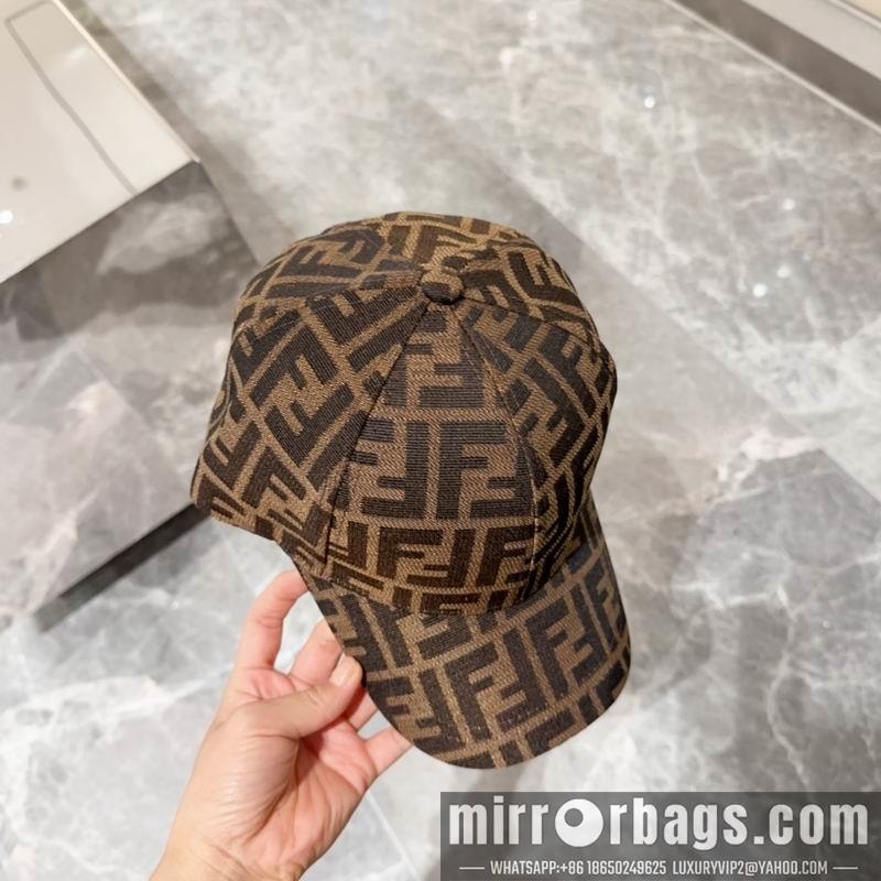 Fendi Hat dx28