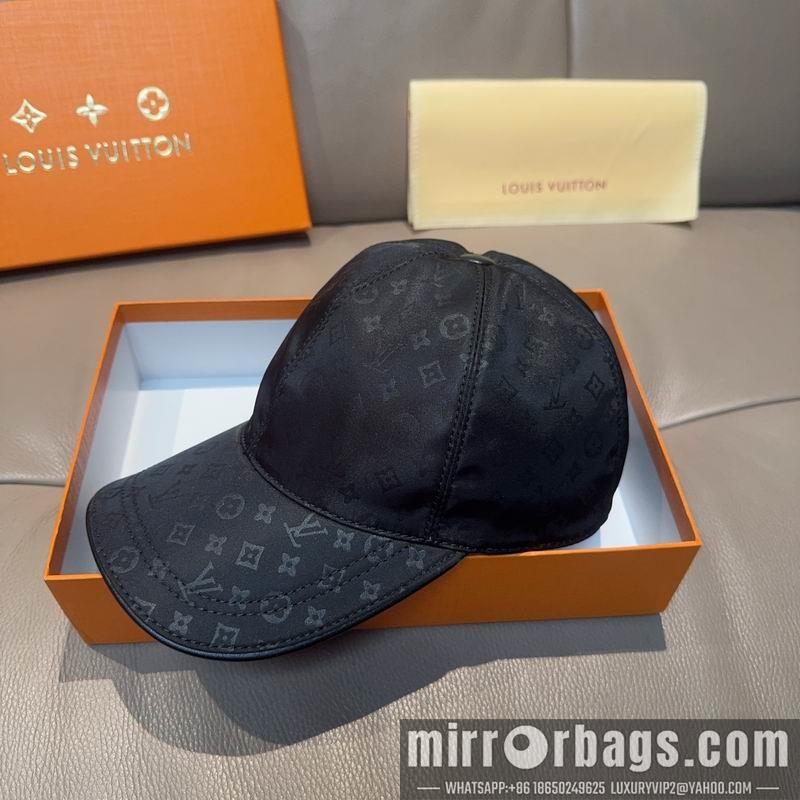 LV Hat dx164