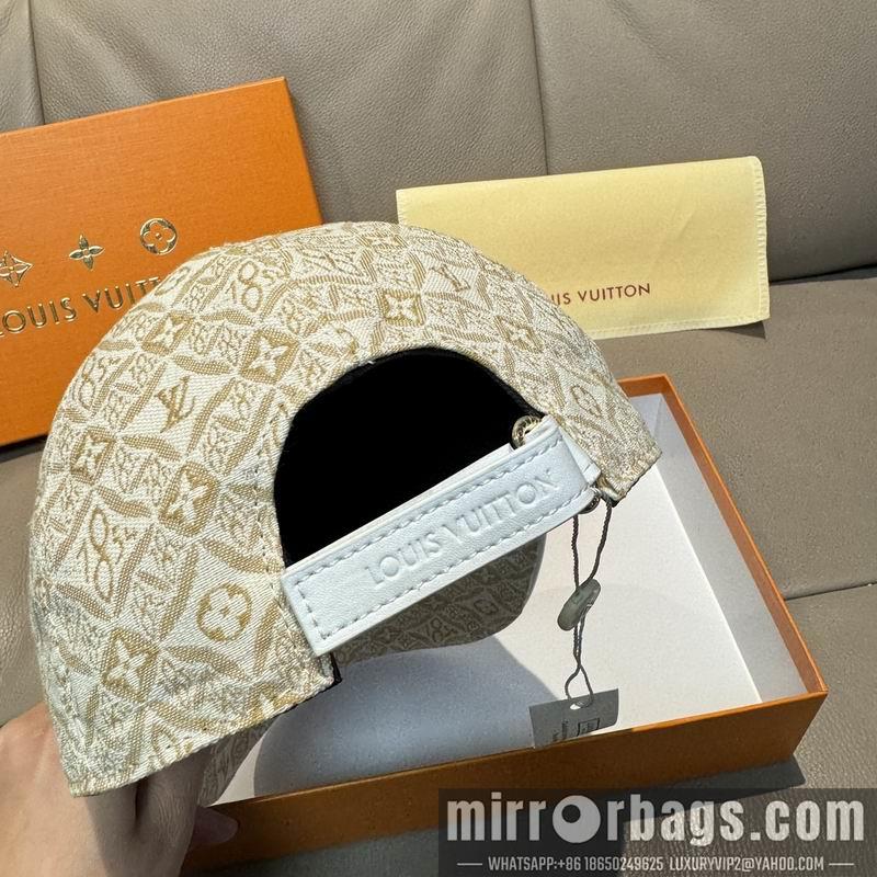 LV Hat dx121