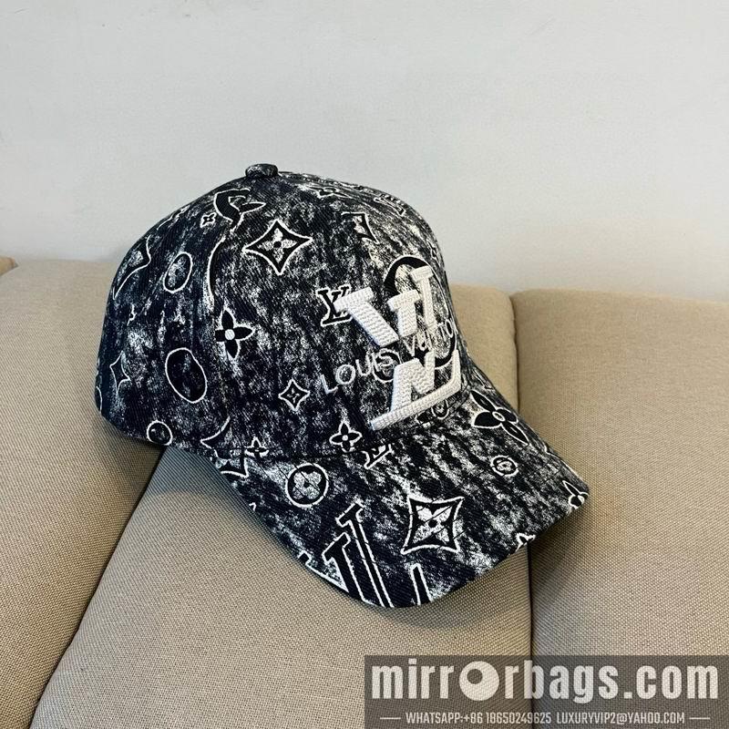 LV Hat dx39