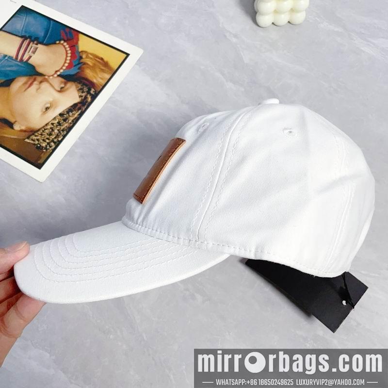 Acne Hat dx04
