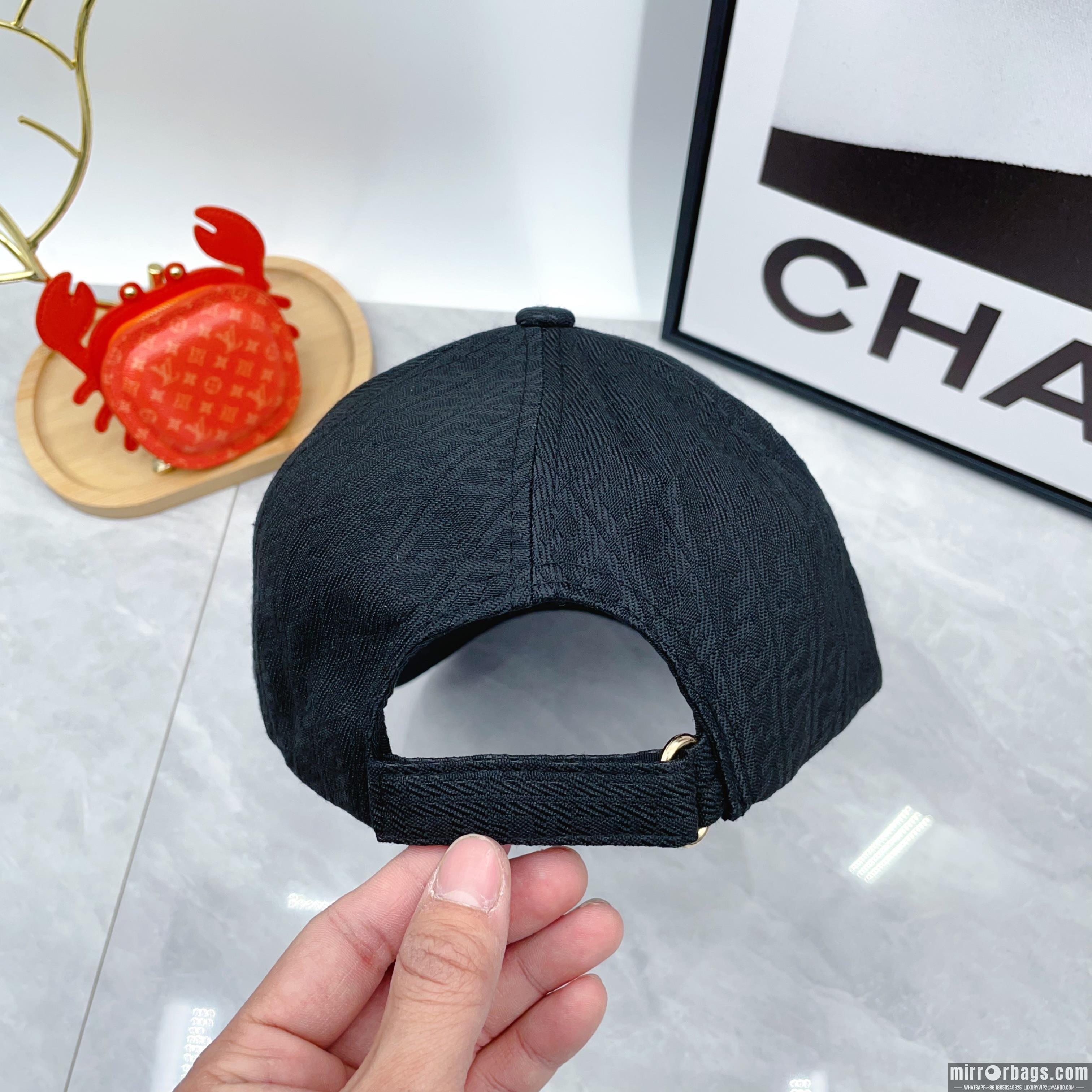 Fendi Hat dx64