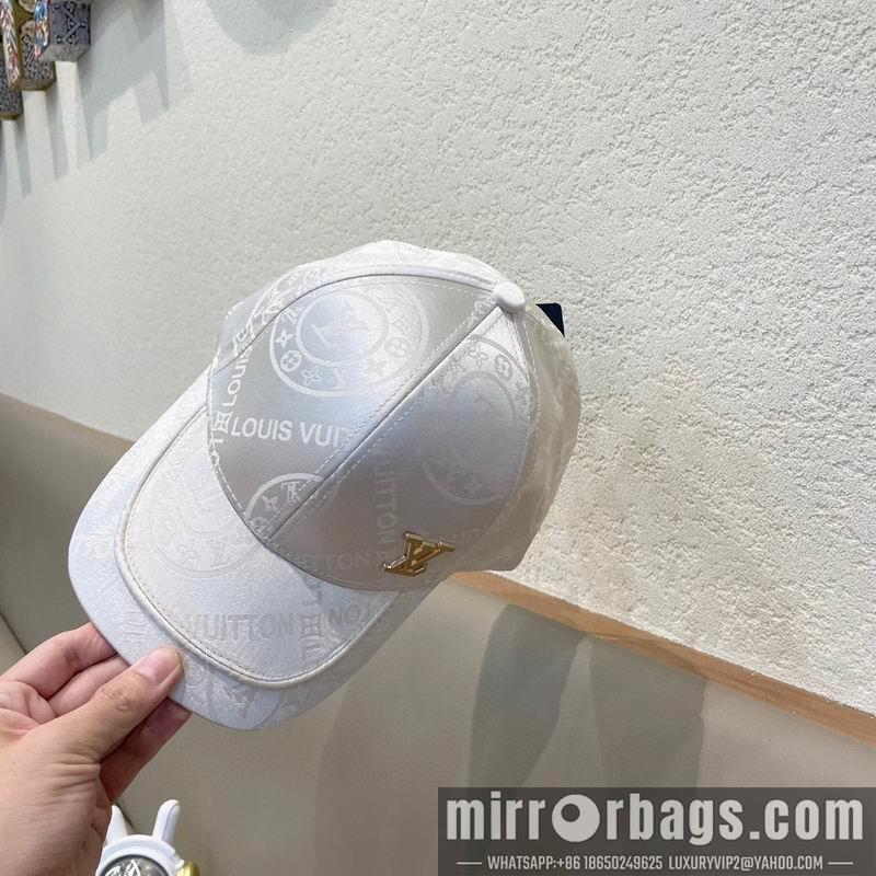 LV Hat 081401
