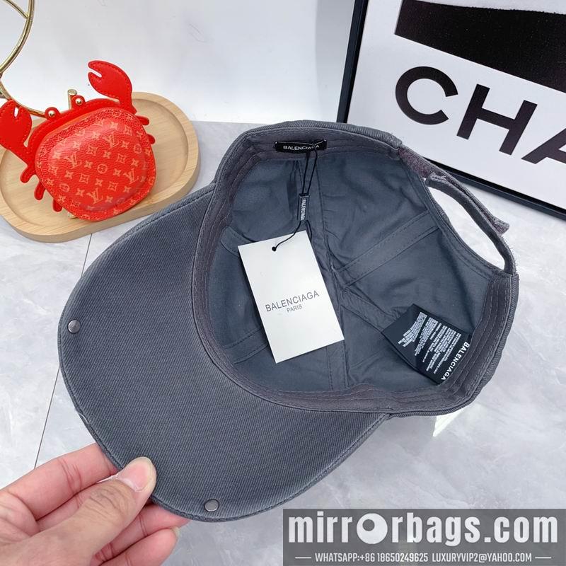 Balenciaga Hat dx01