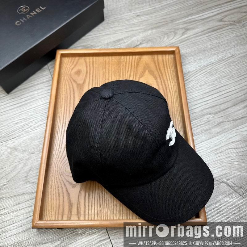 Chanel Hat dx30