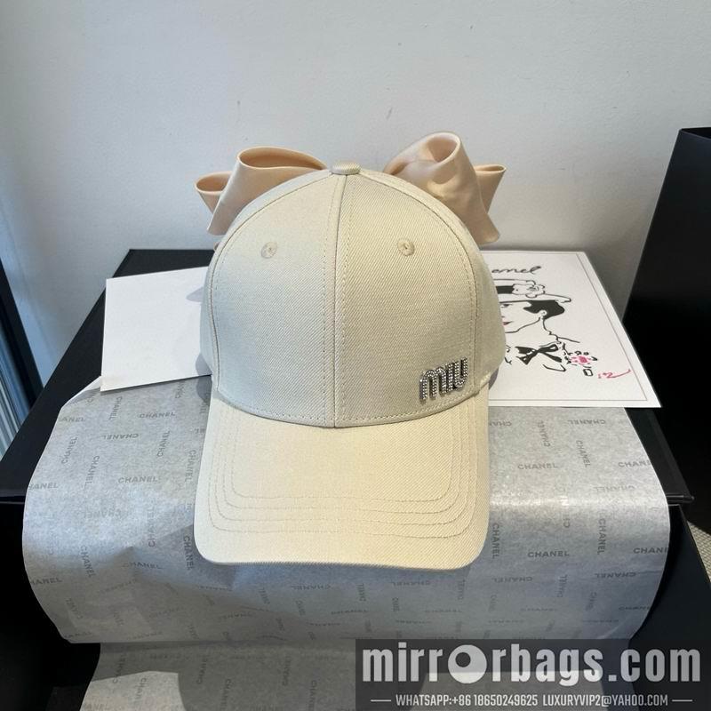Miumiu Hat dx06