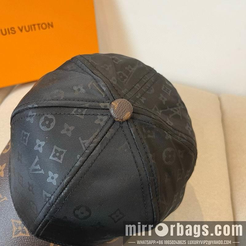 LV Hat dx34