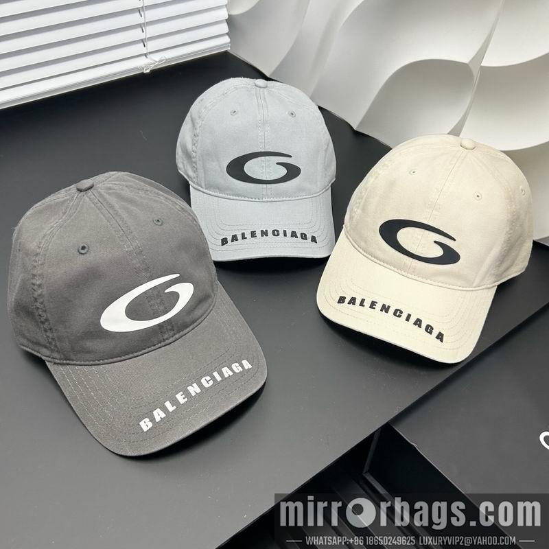 Balenciaga Hat dx14