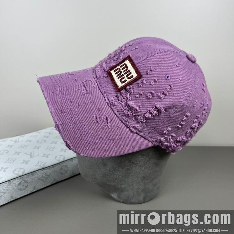 Miumiu Hat dx17