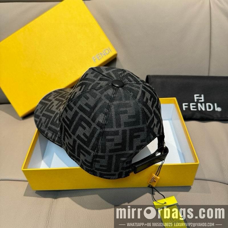 Fendi Hat dx84