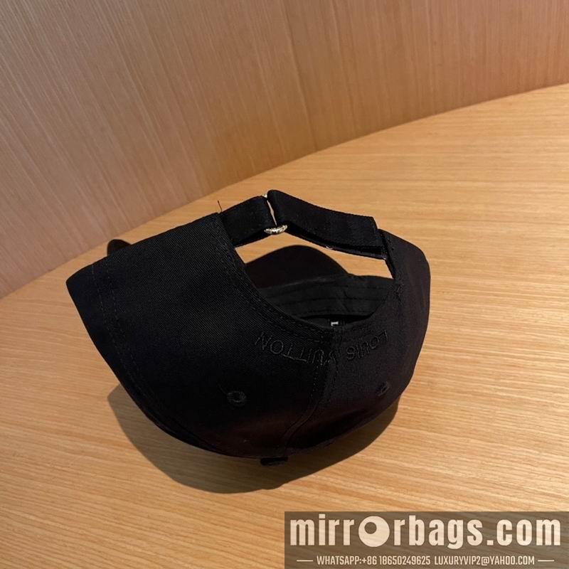 LV Hat 011301