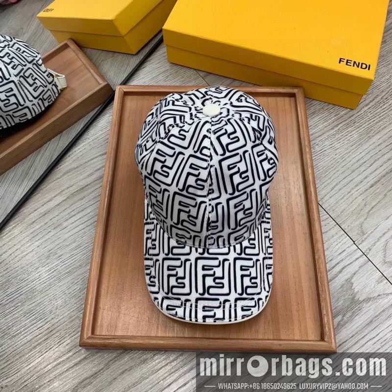 Fendi Hat dx103