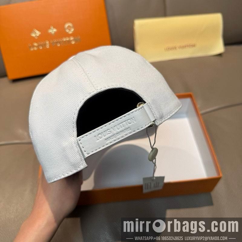 LV Hat dx167