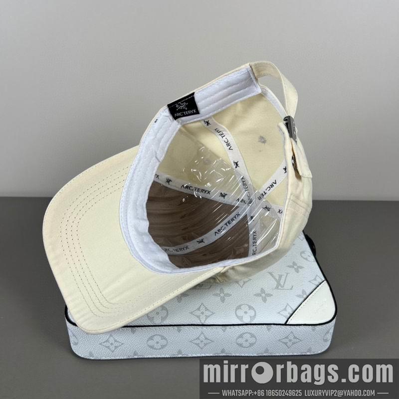Arcteryx Hat dx17