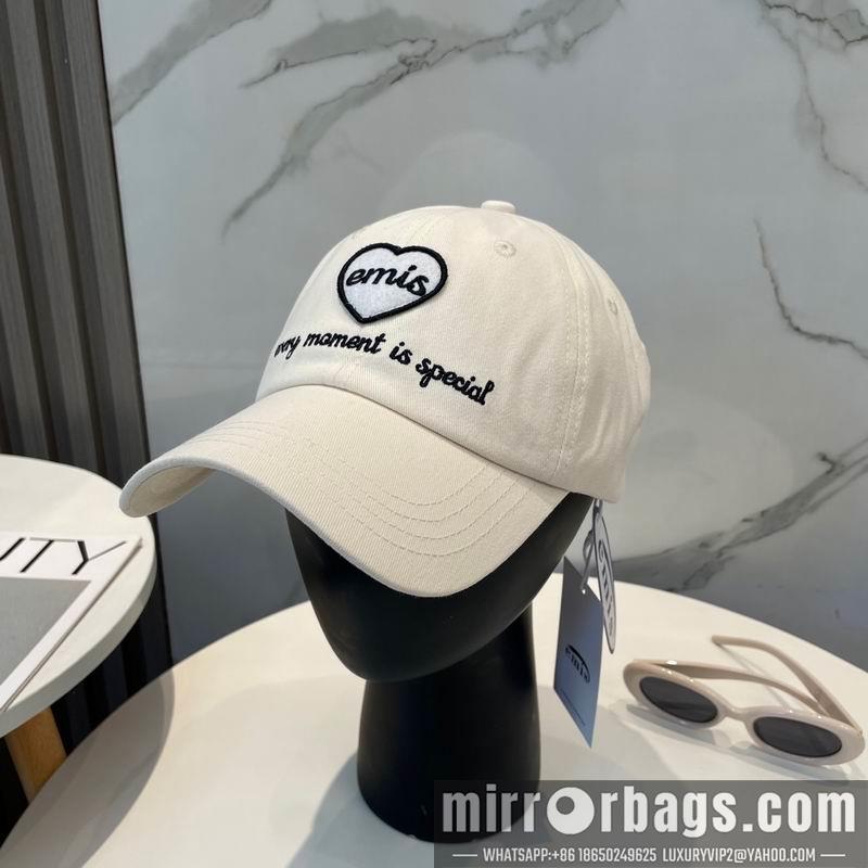 Emis Hat dx09