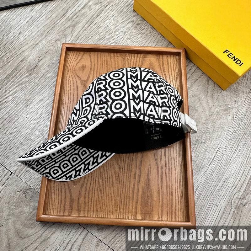 Fendi Hat dx102