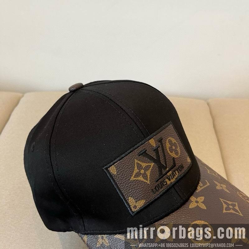 LV Hat dx33
