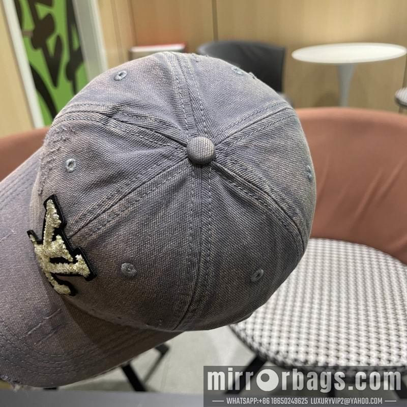LV Hat 040201