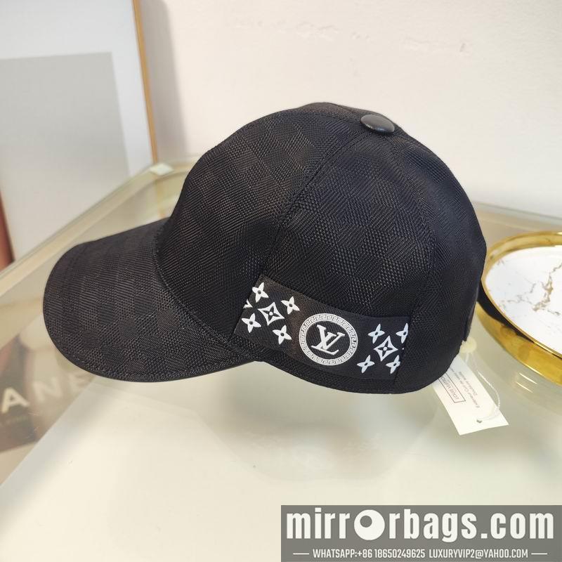 LV Hat dx140