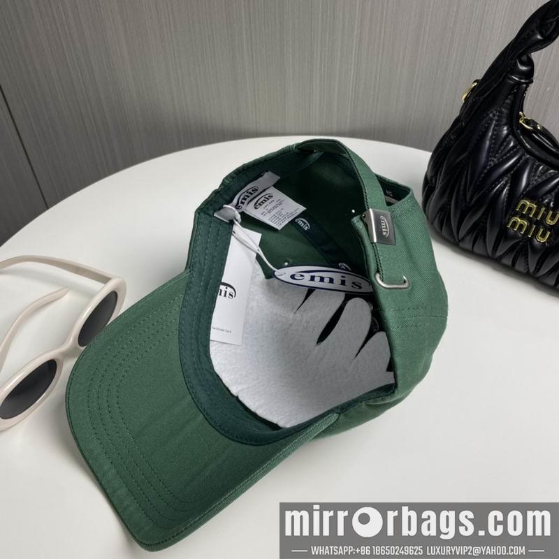 Emis Hat 121401