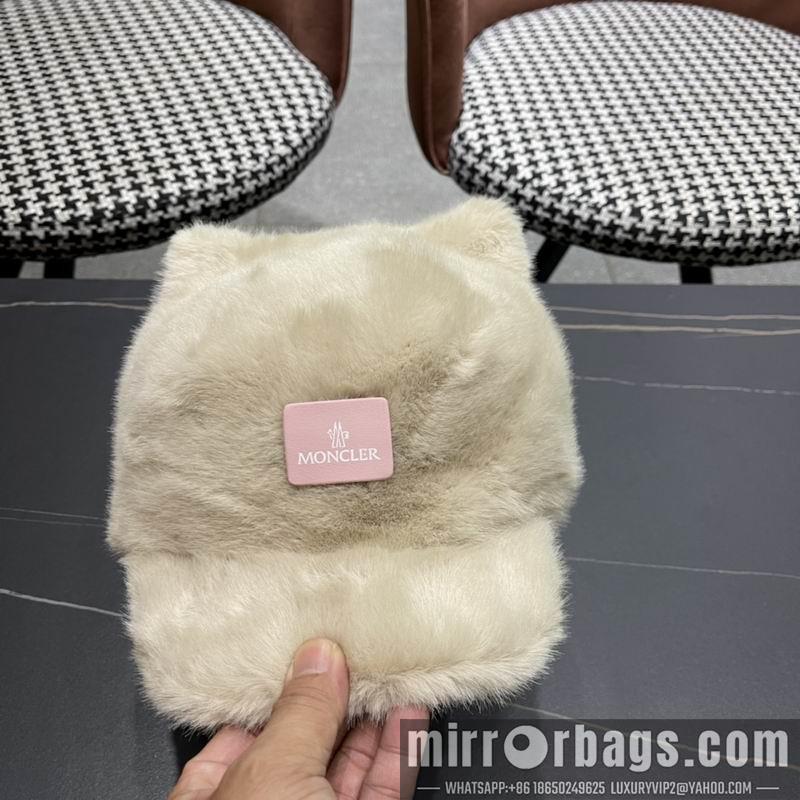 Moncler Hat 092201