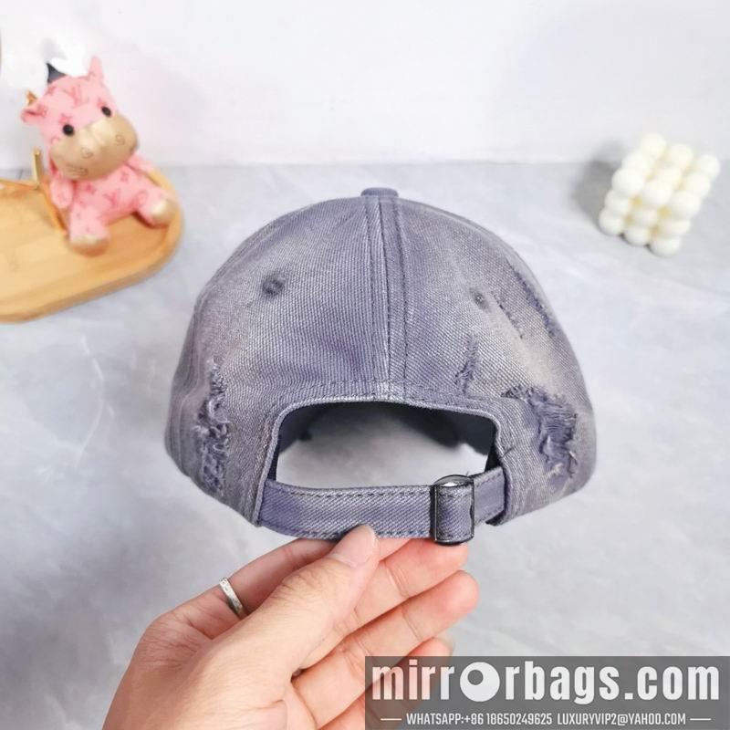 Balenciaga Hat dx34