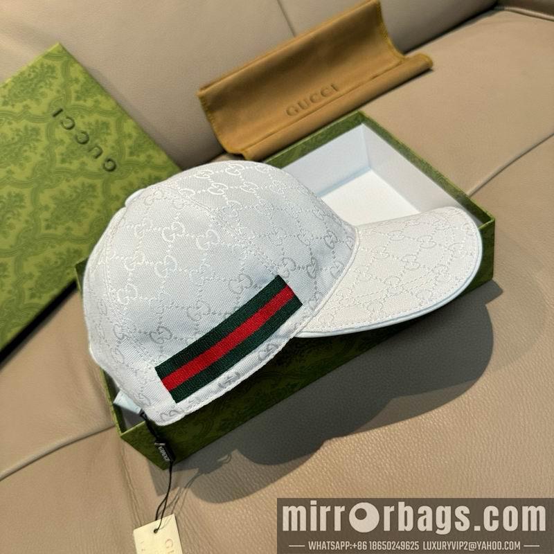 Gucci Hat dx30