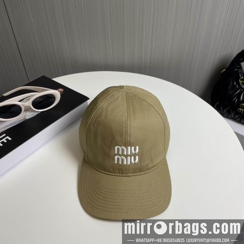 Miumiu Hat 071304