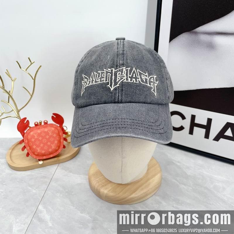 Balenciaga Hat dx41