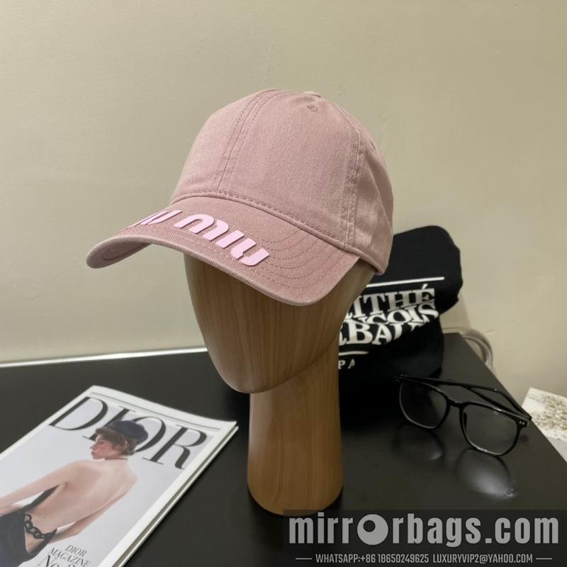 MiuMiu Hat 042701