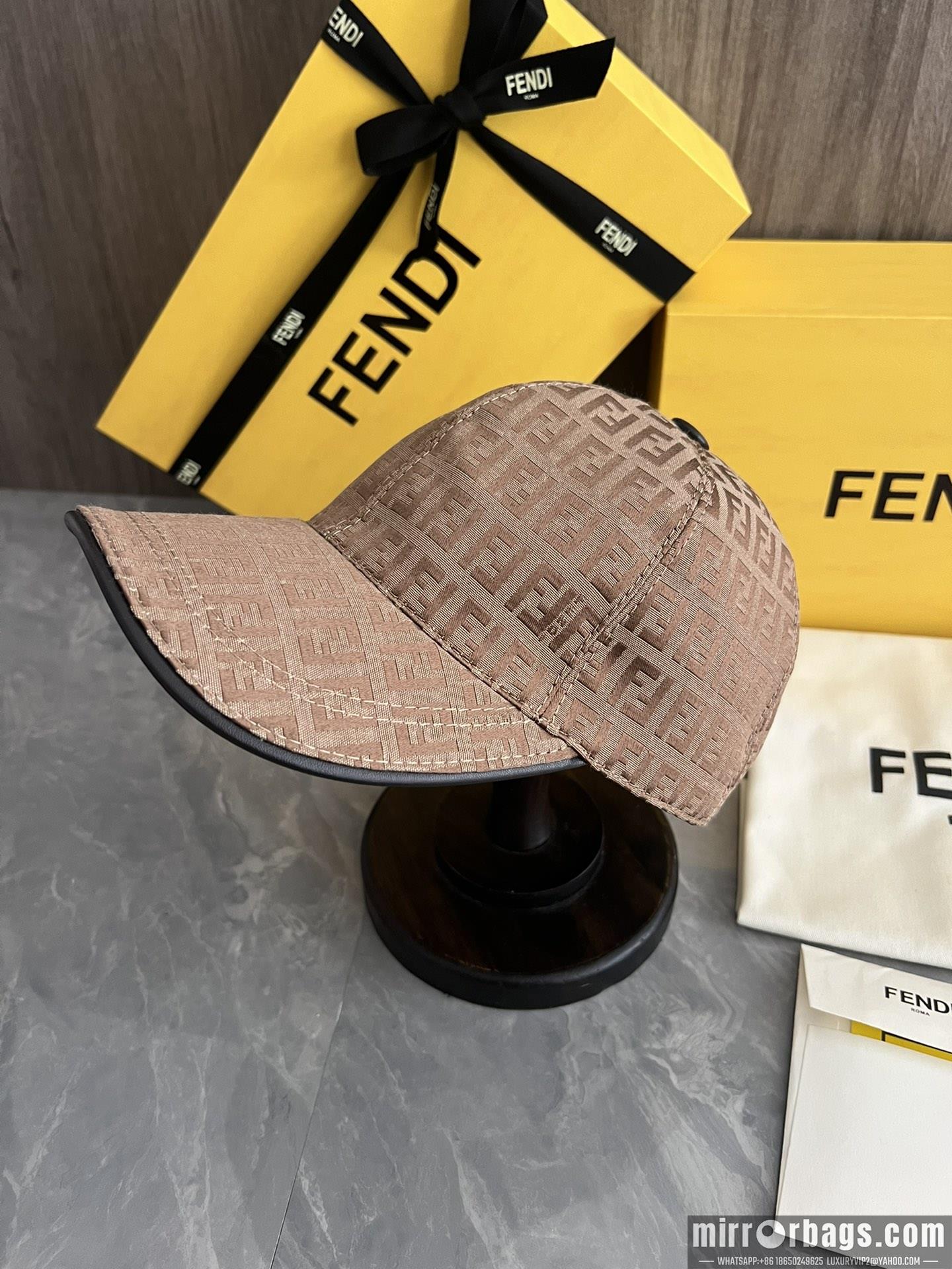 Fendi Hat dx87