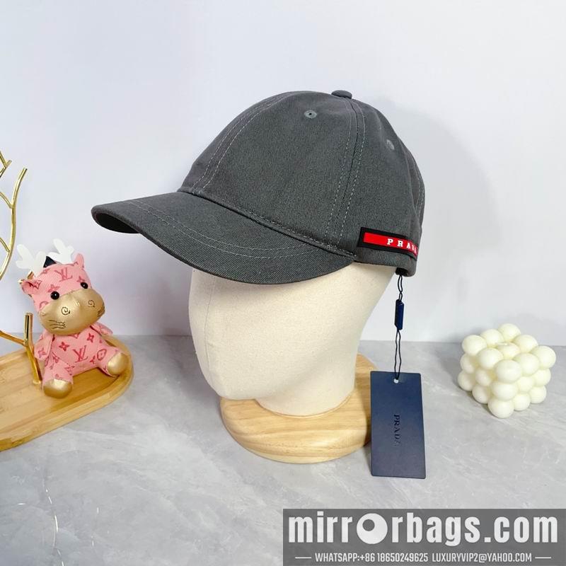 Prada Hat dx19