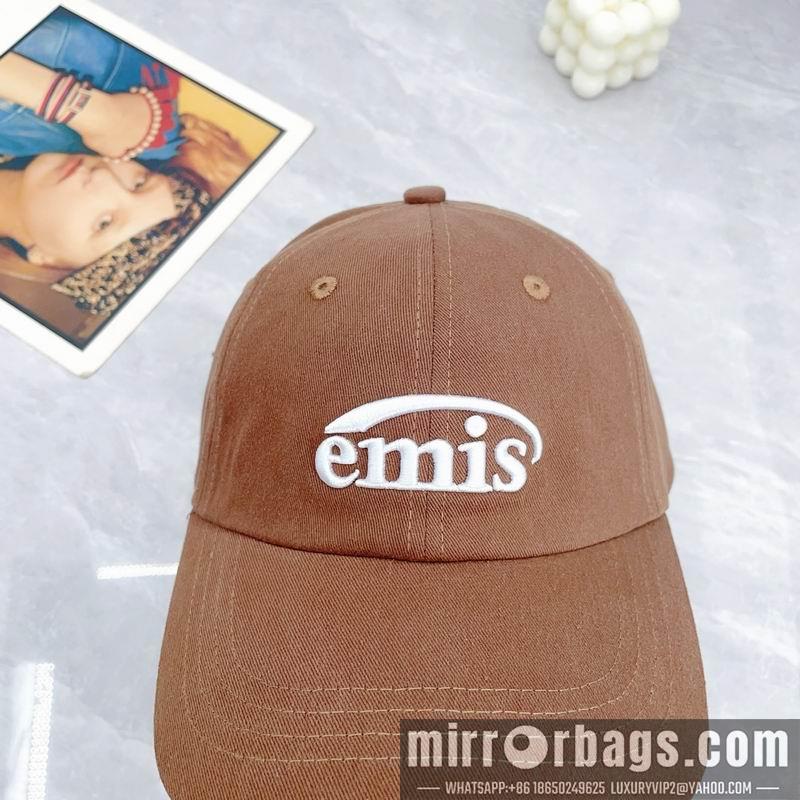 Emis Hat dx02