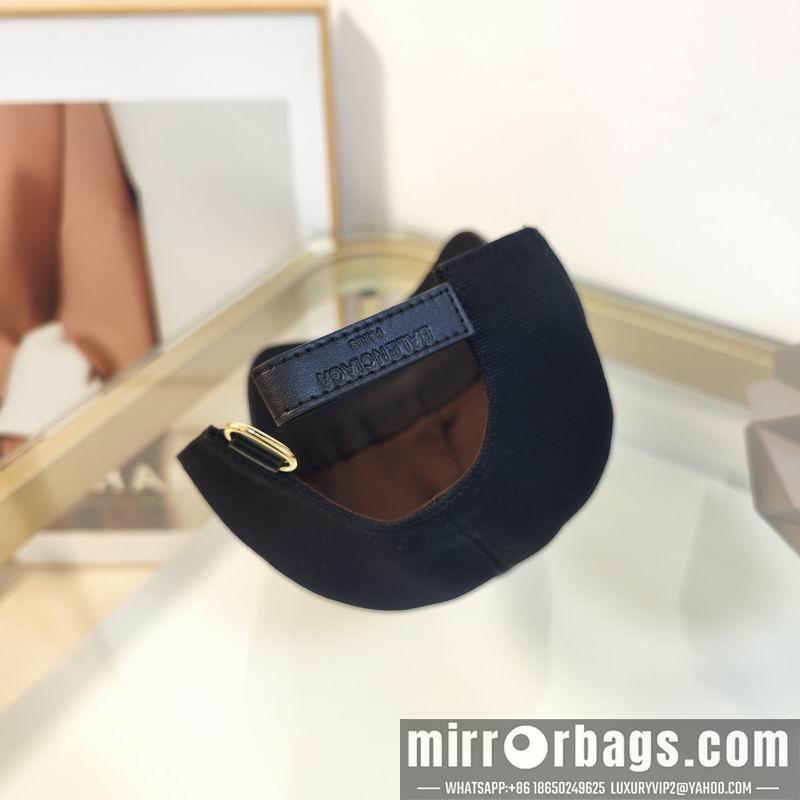 Balenciaga Hat dx80