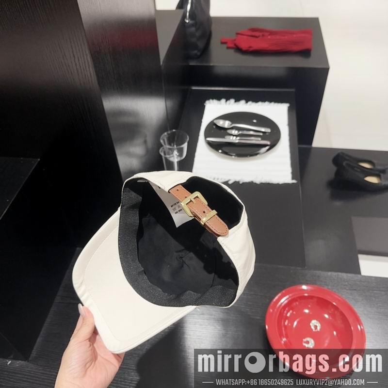 Miumiu Hat 082601