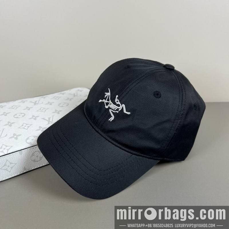 Arcteryx Hat dx15