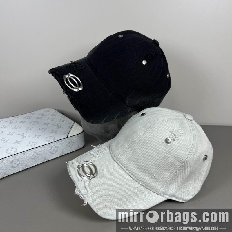Balenciaga Hat dx40