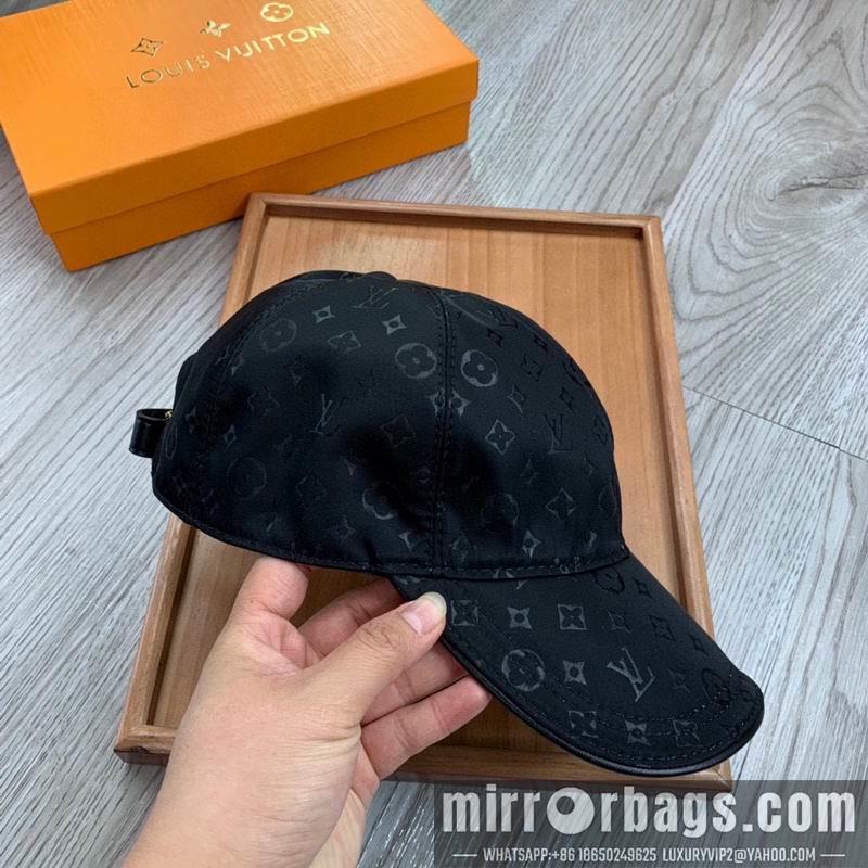 LV Hat dx174