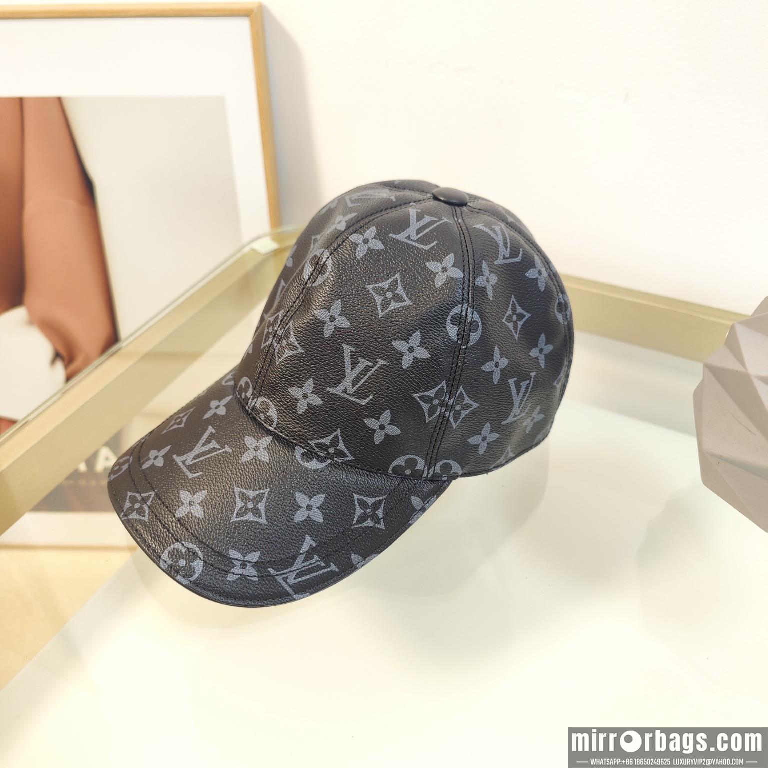 LV Hat dx121