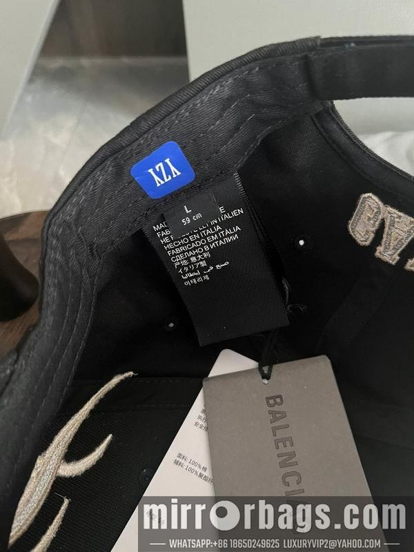 Balenciaga X Gap X Yeezy Hat dx02