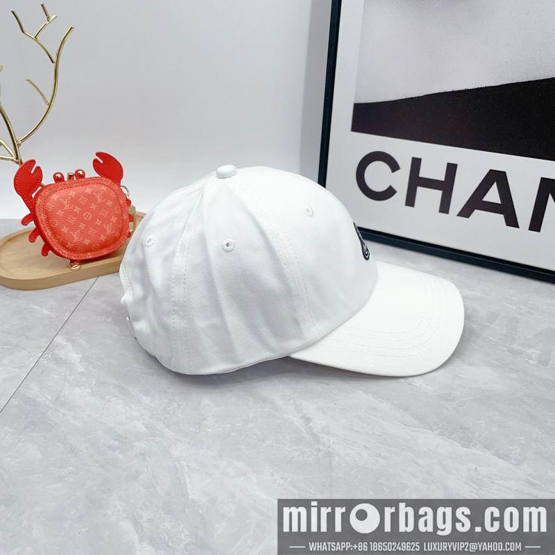 Vivienne Westwood Hat dx03