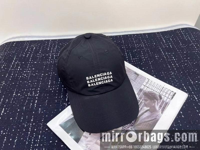 Balenciaga Hat dx107