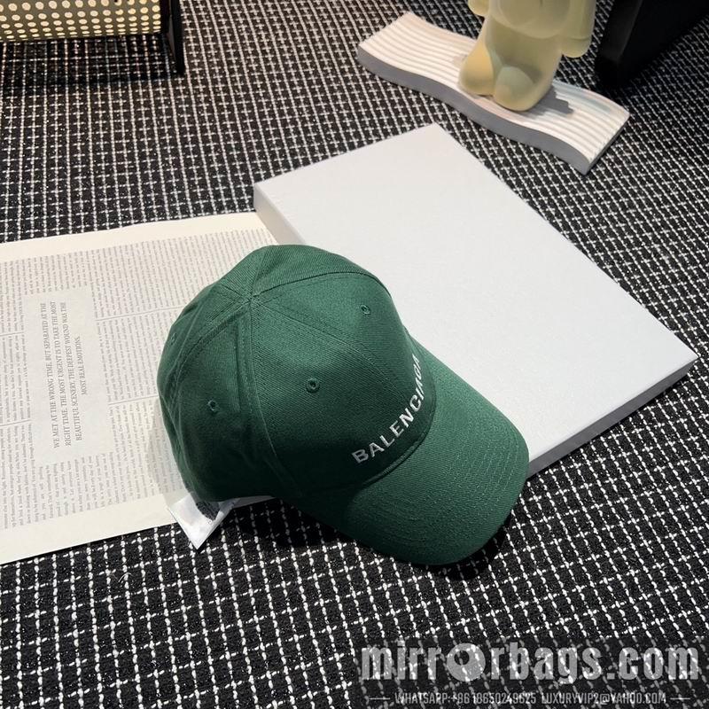 Balenciaga Hat dx07