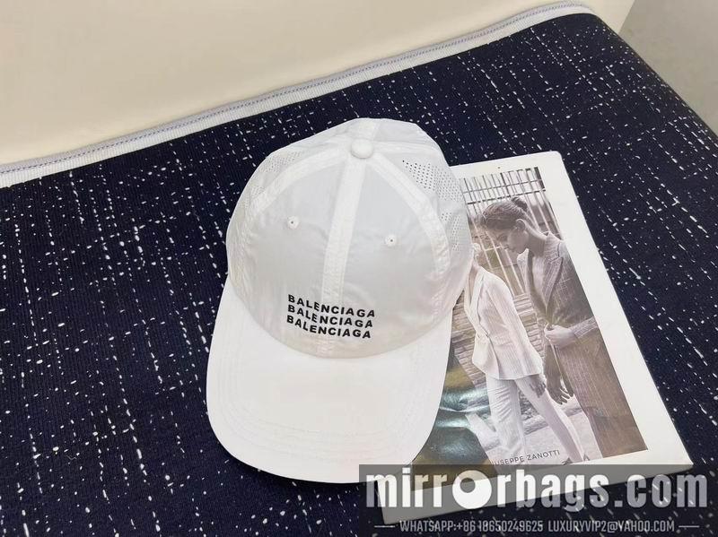 Balenciaga Hat dx108