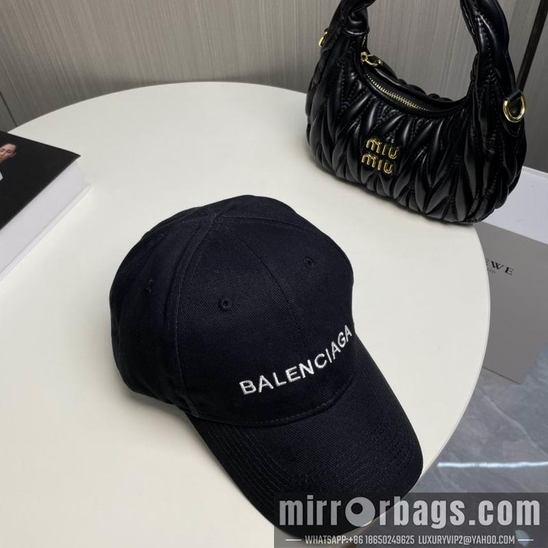 Balenciaga Hat dx85