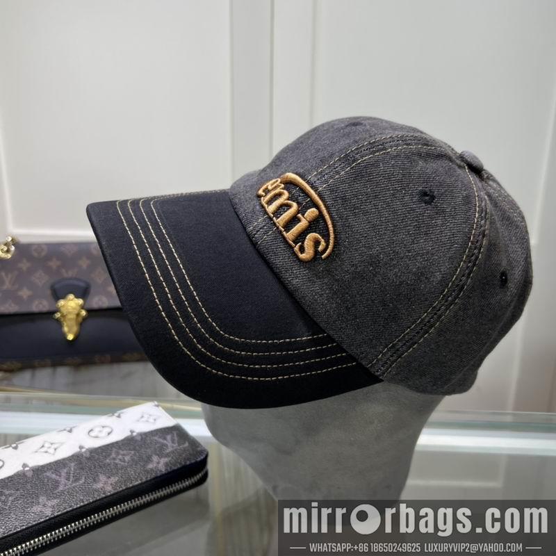 Emis Hat 071301
