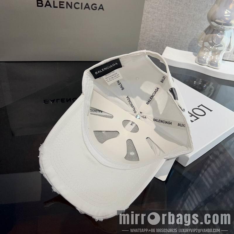 Balenciaga Hat dx06