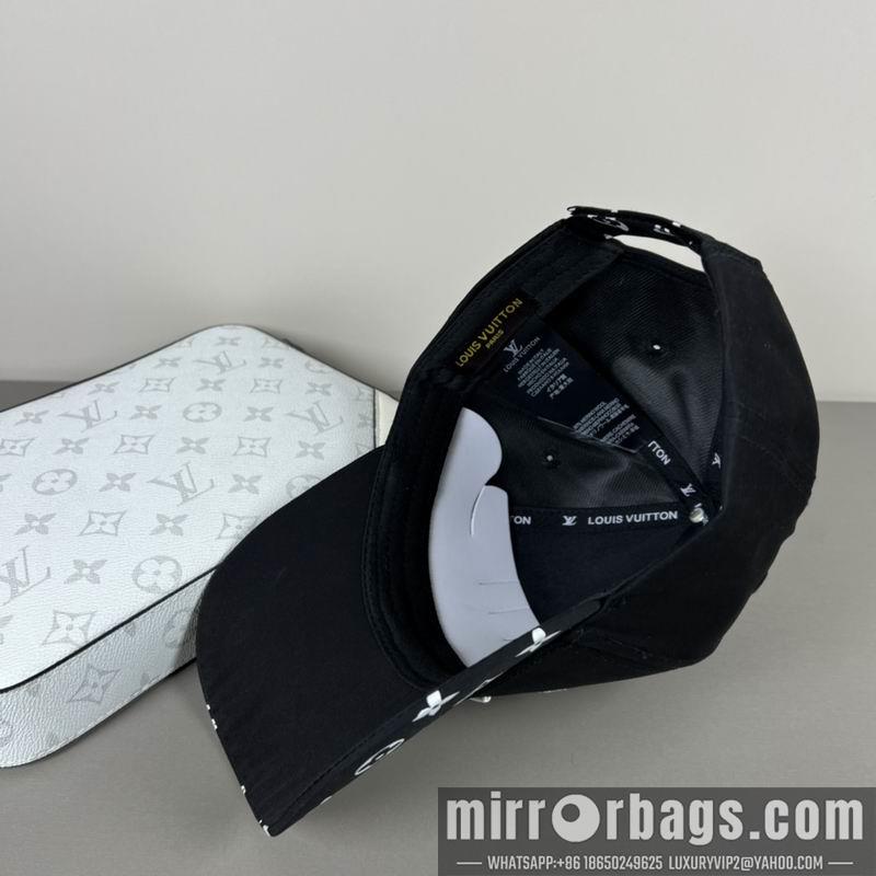 LV Hat dx63